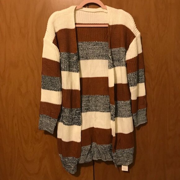 NWT Cupshe Women's Cardigan Sweater Knit Striped Sweater Long Sleeve Size Small - Picture 3 of 11